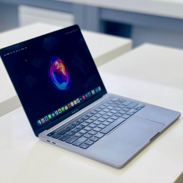 MacBook Pro M1 13” • A2338 - Image 3