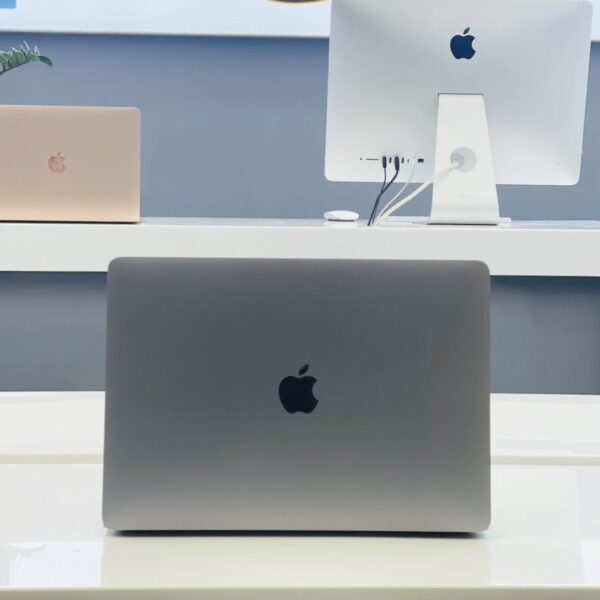 MacBook Pro M1 13” • A2338 - Image 5